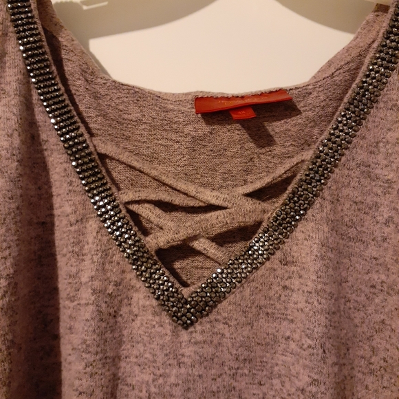 Sweater - Picture 3 of 3